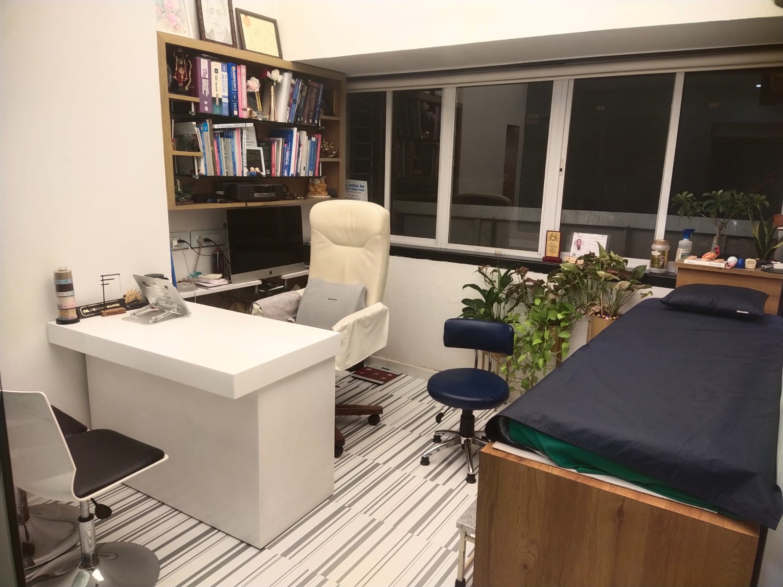 Doctor Consultation Cabin
