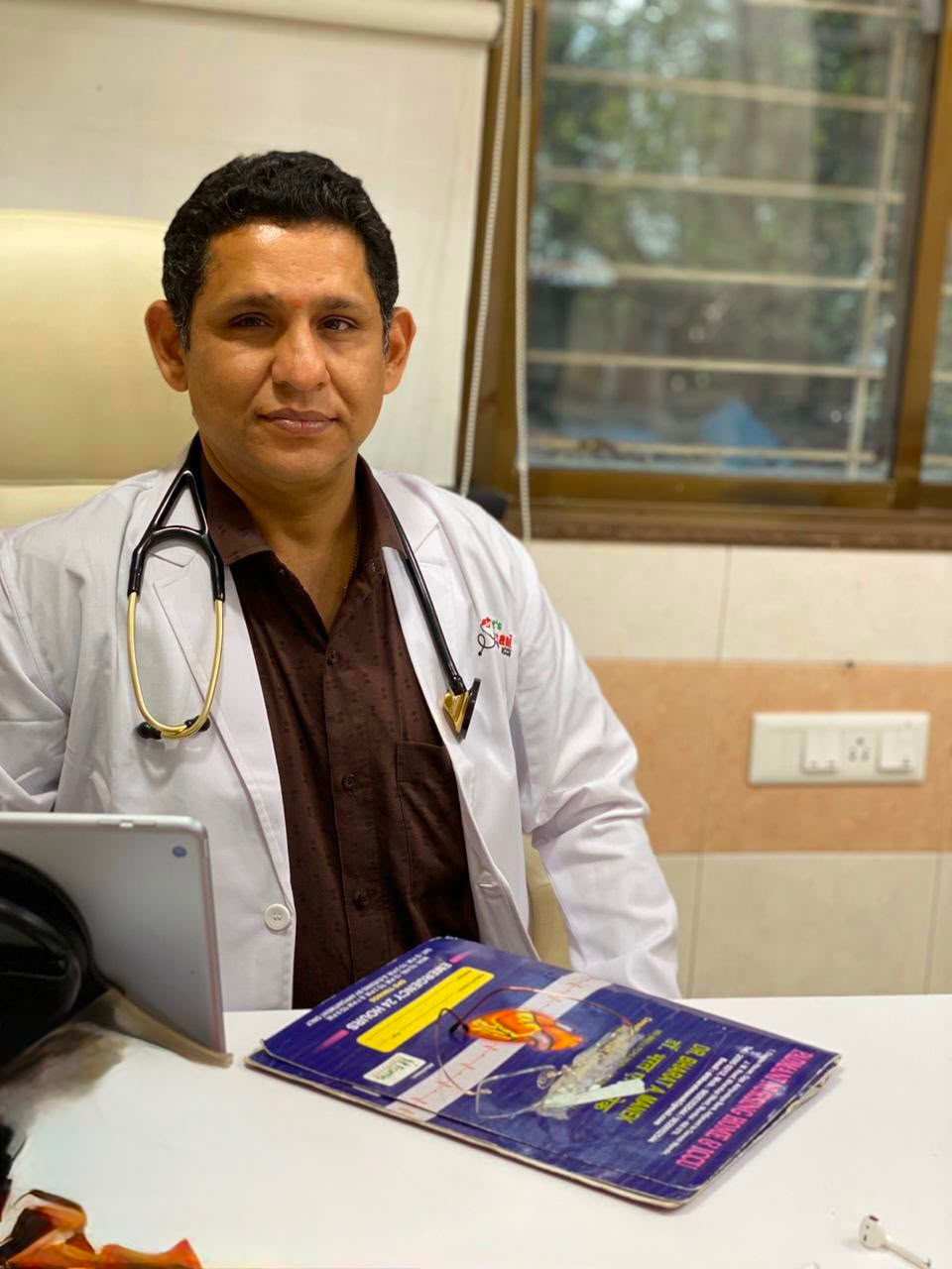 Padmani nursing home medical team led by Dr. Bharat A. Manek